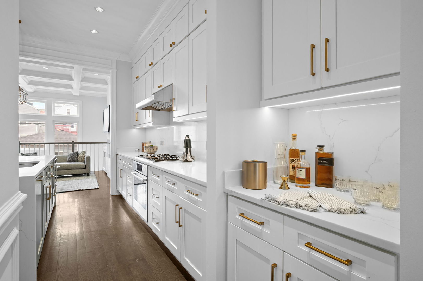 1938 North Ridgeway Avenue Chicago, IL 60647 - Photo 11 of 46