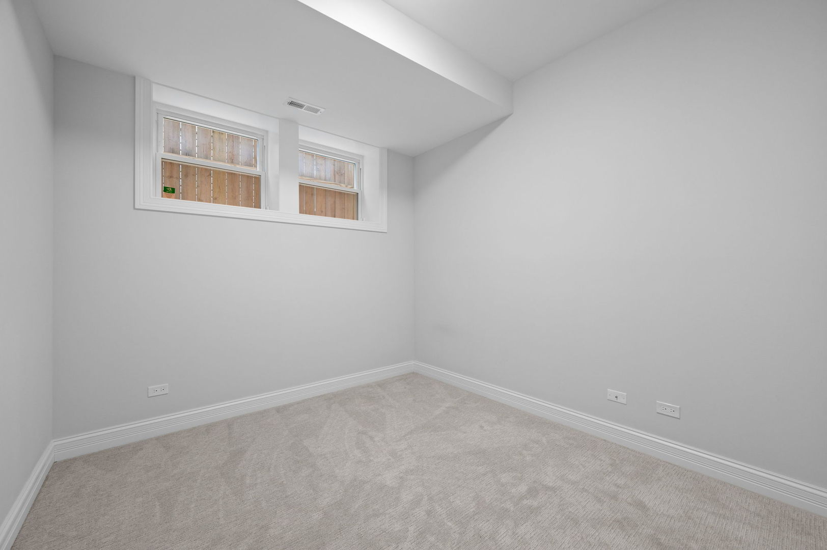 1938 North Ridgeway Avenue Chicago, IL 60647 - Photo 39 of 46