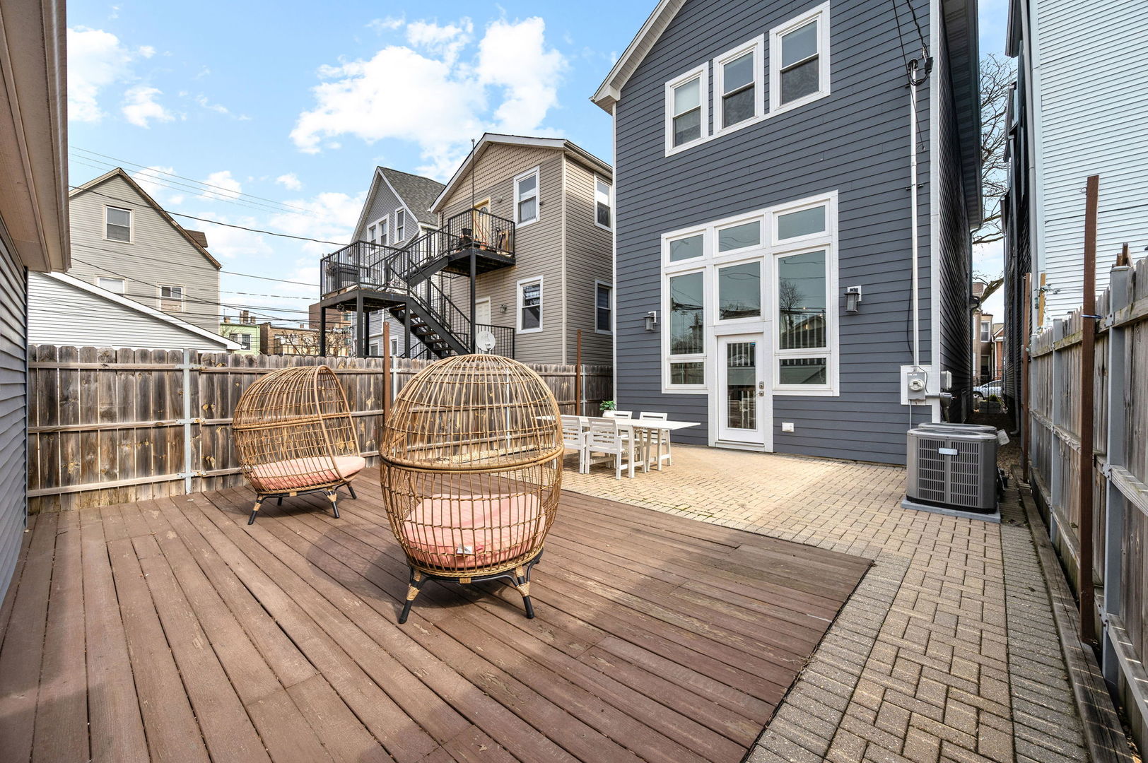 1938 North Ridgeway Avenue Chicago, IL 60647 - Photo 42 of 46