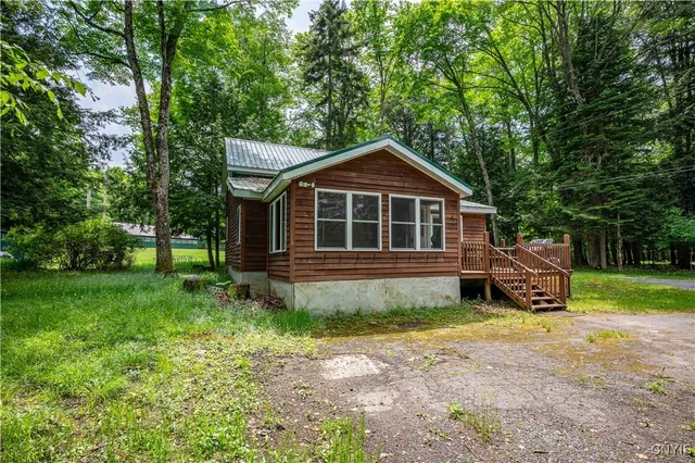 $425,000 | 6 Neodak Inlet, Inlet, NY 13360