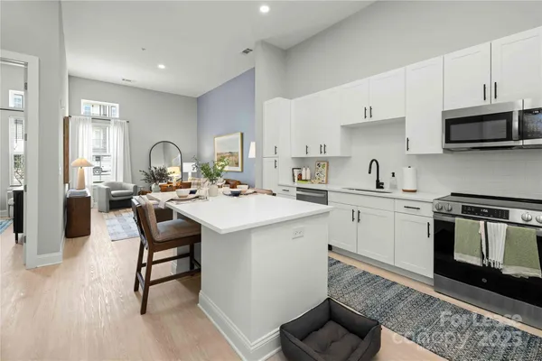 $1,872 | 9035 Lindholm Drive, Unit A3, Huntersville, NC 28078