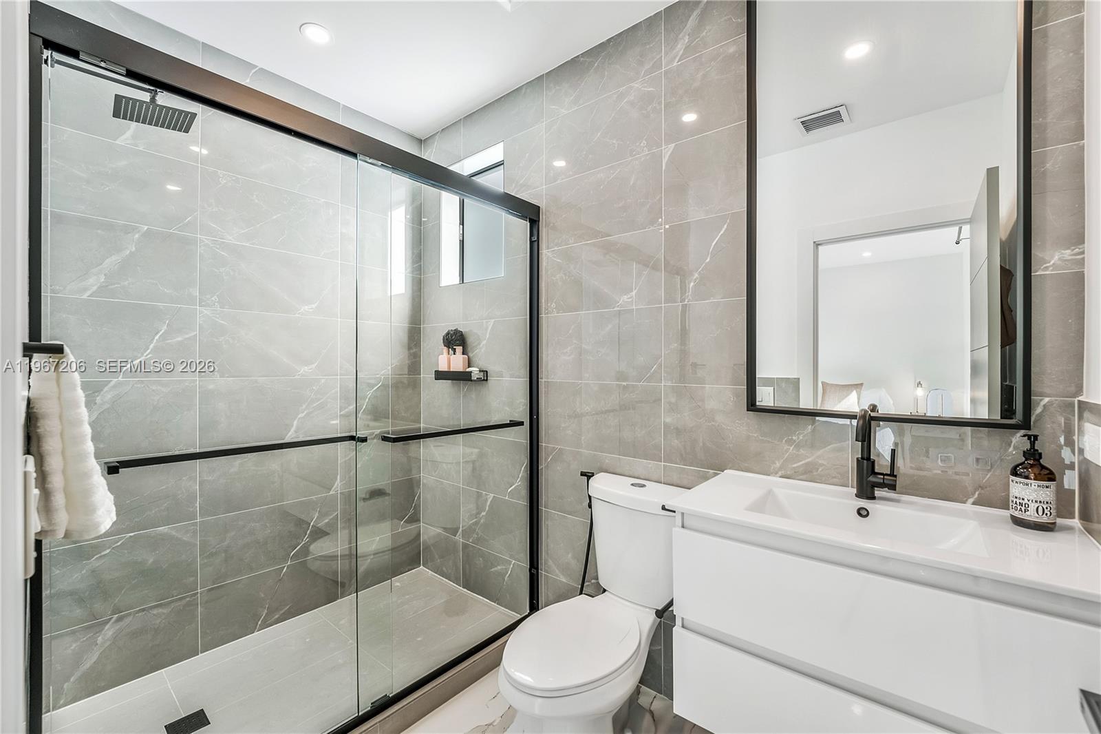 2320 Southwest 14th Street Miami, FL 33145 - Photo 19 of 39