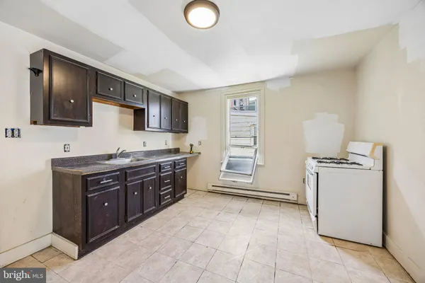 $100,000 | 2706 West 7th Street, Chester, PA 19013