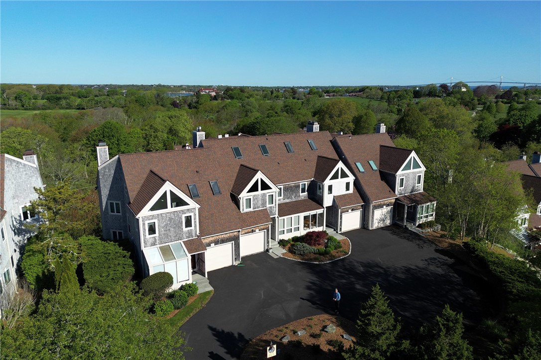 15 Hammersmith Road, Unit 19 Newport, RI 02840 - Photo 33 of 37