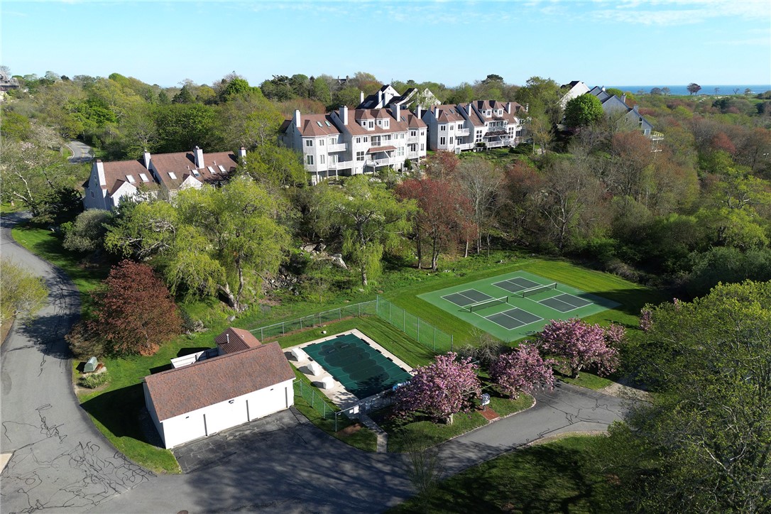 15 Hammersmith Road, Unit 19 Newport, RI 02840 - Photo 34 of 37