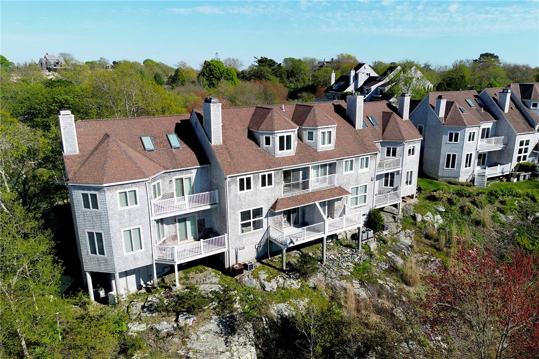 15 Hammersmith Road, Unit 19 Newport, RI 02840 - Photo 36 of 37