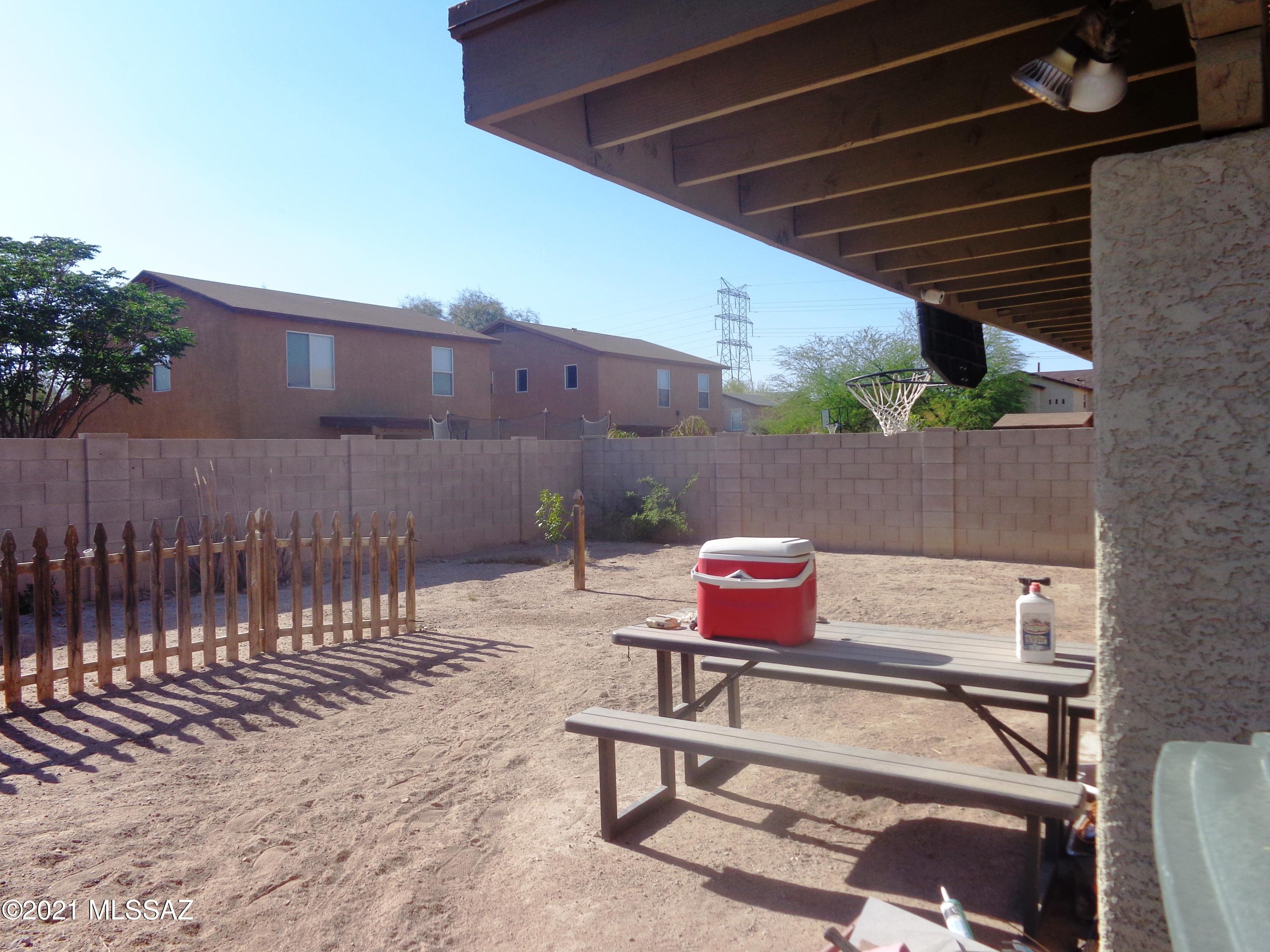 5756 South Manta Ray Road Tucson, AZ 85706 - Photo 23 of 26 Gallery Image 23