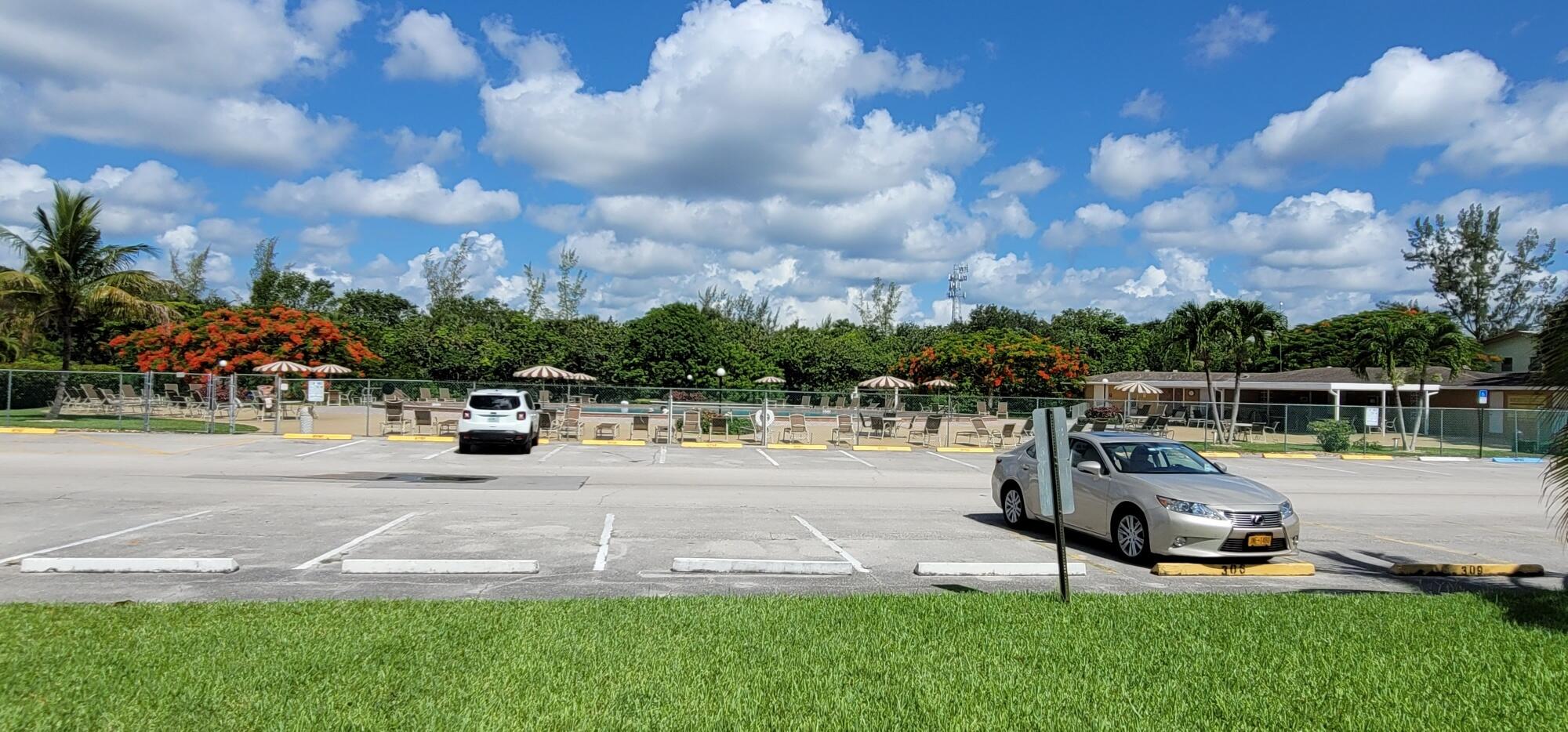 403 Windsor R West Palm Beach, FL 33417 - Photo 23 of 42 34