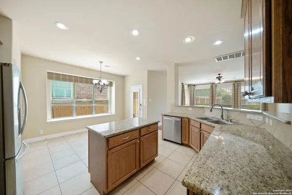 $2,650 | 431 Calm Springs, San Antonio, TX 78260