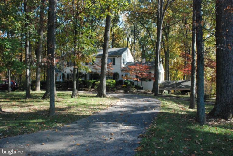 16525 Batchellors Forest Road Olney, MD 20832 - Photo 11 of 23 Exterior (Front)