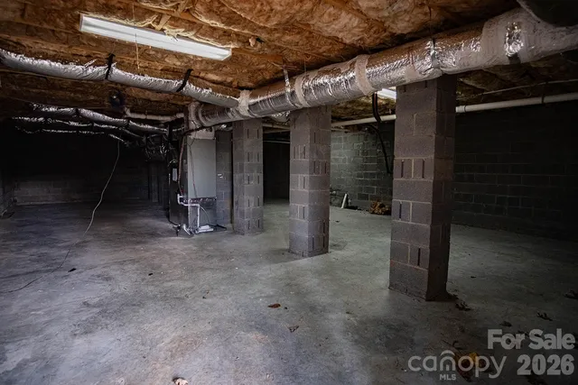 $699,900 | 10 McMurray Lane, Black Mountain, NC 28711