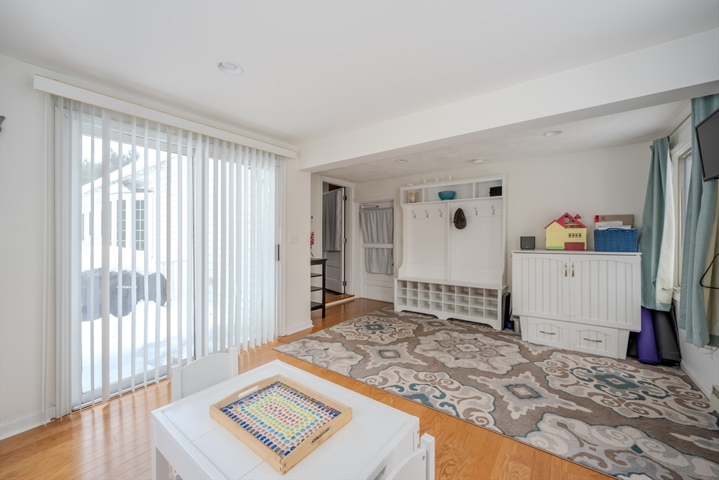 15 Winslow Road Chelmsford, MA 01824 - Photo 13 of 27 Gallery Image 13