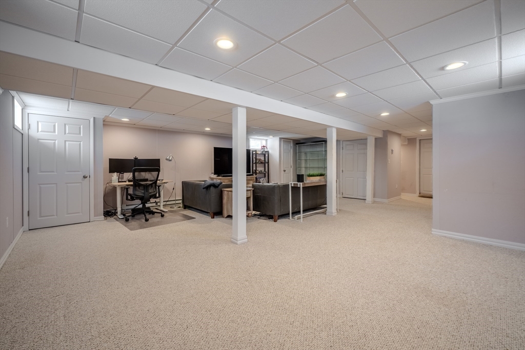 15 Winslow Road Chelmsford, MA 01824 - Photo 22 of 27 Gallery Image 22