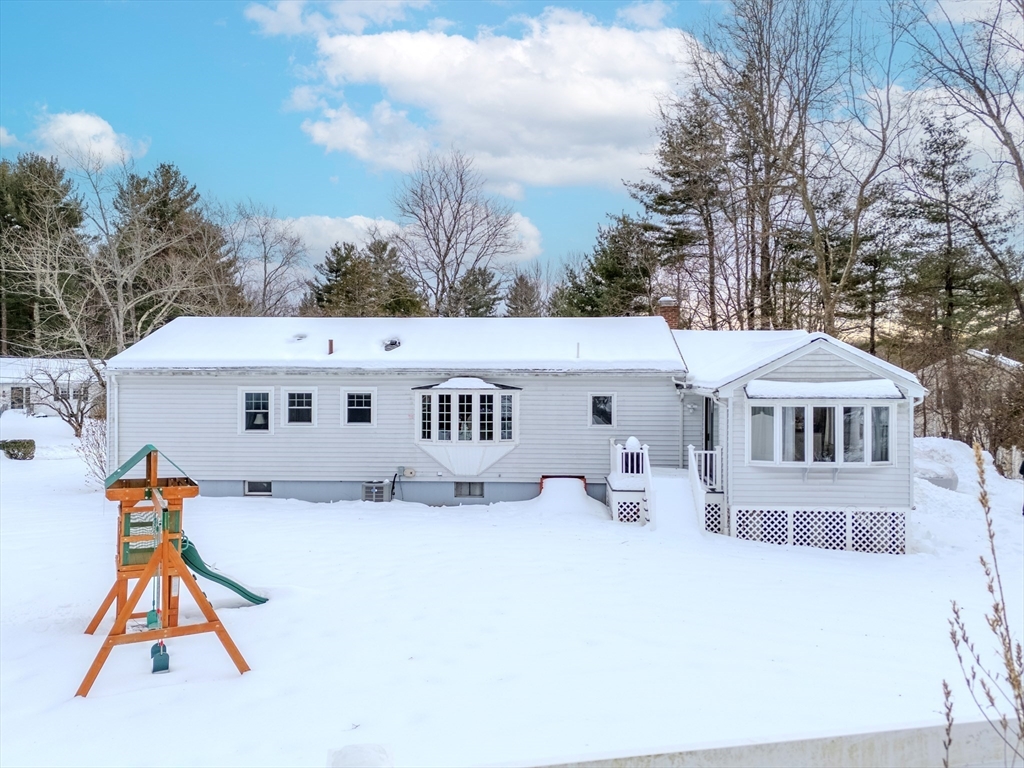 15 Winslow Road Chelmsford, MA 01824 - Photo 3 of 27 Gallery Image 3