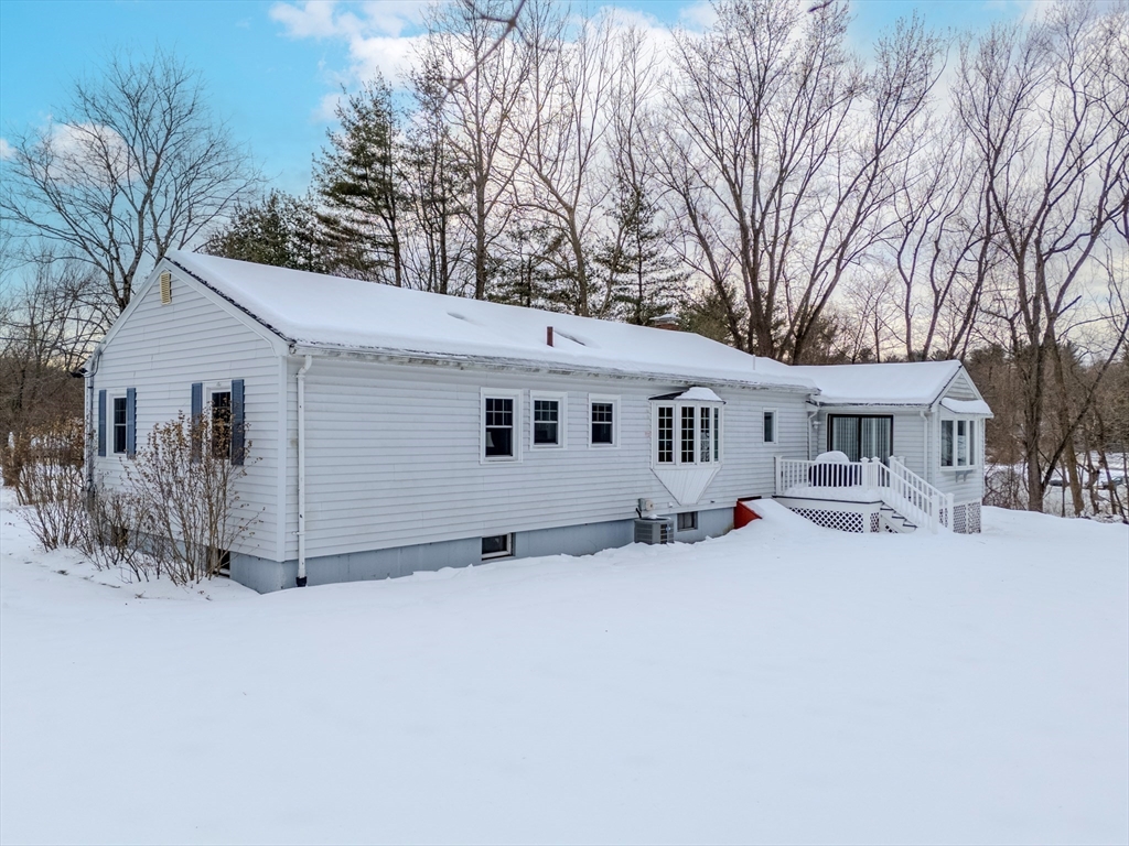 15 Winslow Road Chelmsford, MA 01824 - Photo 4 of 27 Gallery Image 4