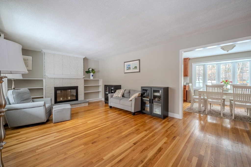 15 Winslow Road Chelmsford, MA 01824 - Photo 7 of 27 Gallery Image 7