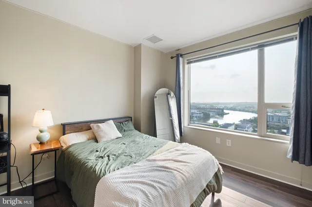 $1,999 | 105 Christina Landing Drive, Unit 1504, Wilmington, DE 19801