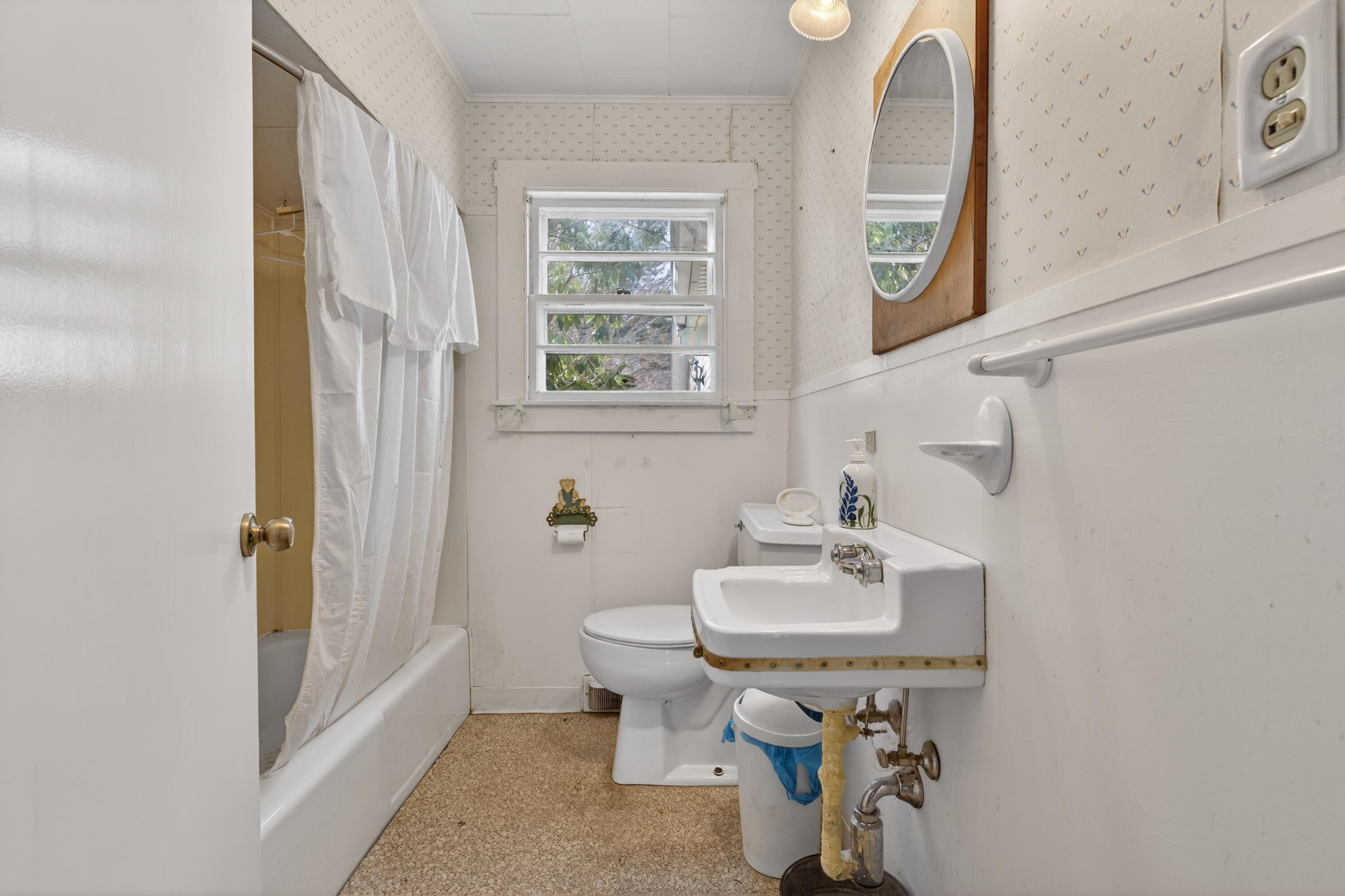 198 Medomak Road Bremen, ME 04551 - Photo 15 of 47 photos_high_resolution_198_Medomak_Rd_12