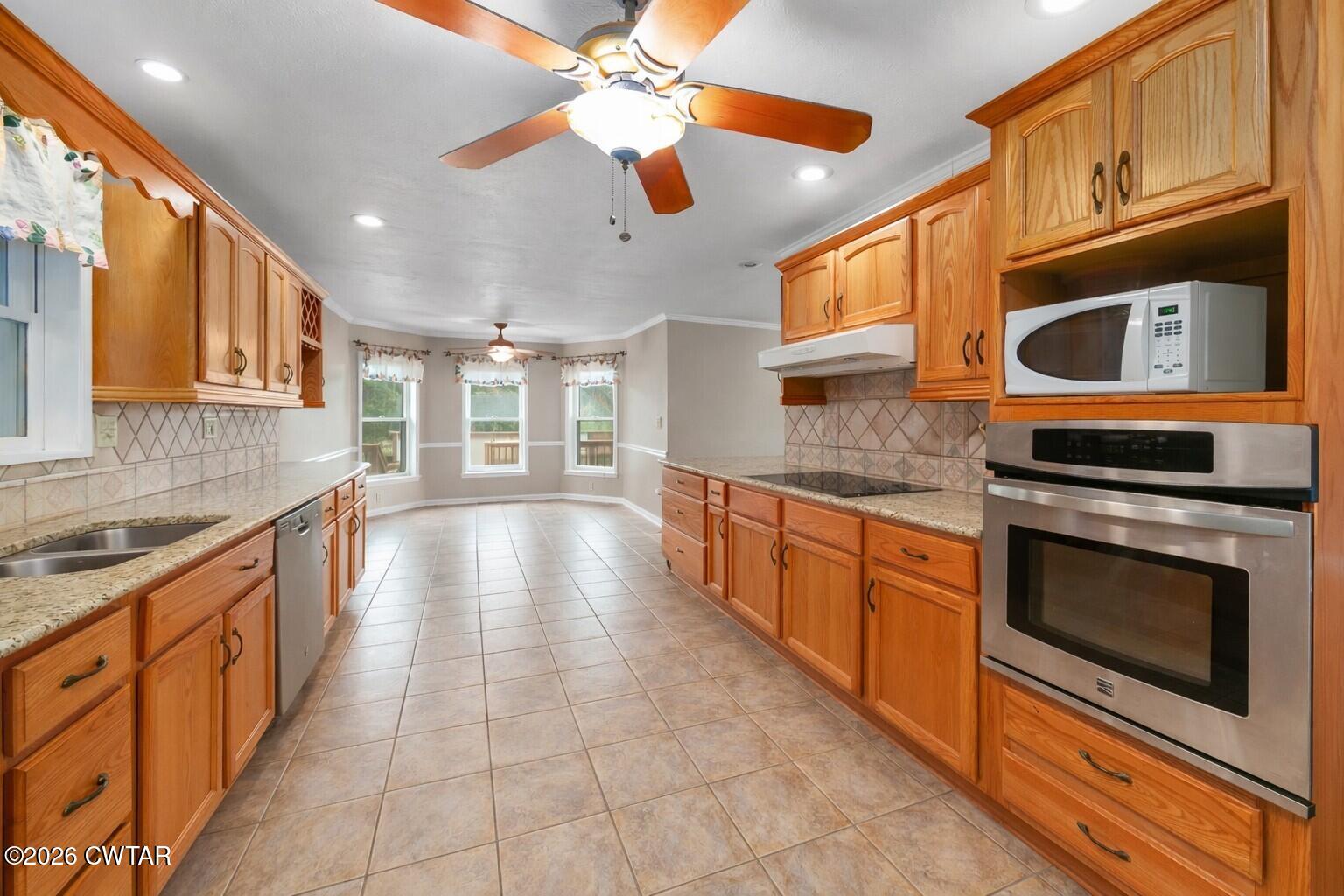 812 Pipkin Road Jackson, TN 38305 - Photo 9 of 49 Kitchen 1