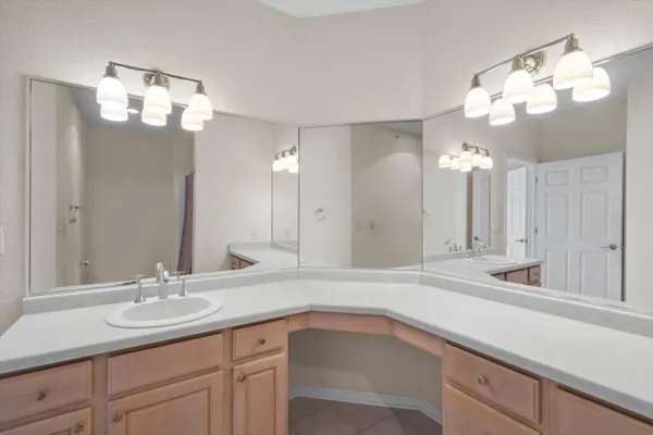 $325,000 | 13050 West Bluemound Road, Unit 303, Elm Grove, WI 53122