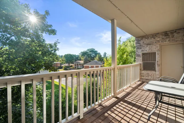 $325,000 | 13050 West Bluemound Road, Unit 303, Elm Grove, WI 53122