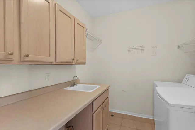 $325,000 | 13050 West Bluemound Road, Unit 303, Elm Grove, WI 53122