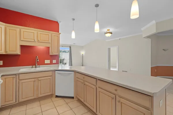 $325,000 | 13050 West Bluemound Road, Unit 303, Elm Grove, WI 53122