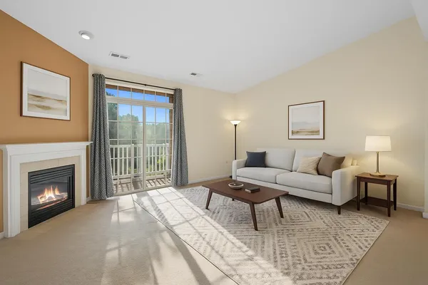 $325,000 | 13050 West Bluemound Road, Unit 303, Elm Grove, WI 53122