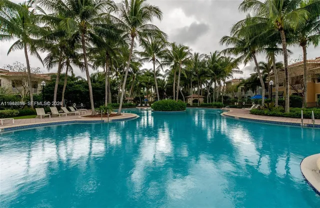 $385,000 | 3055 Northwest 126th Avenue, Unit 310, Sunrise, FL 33323