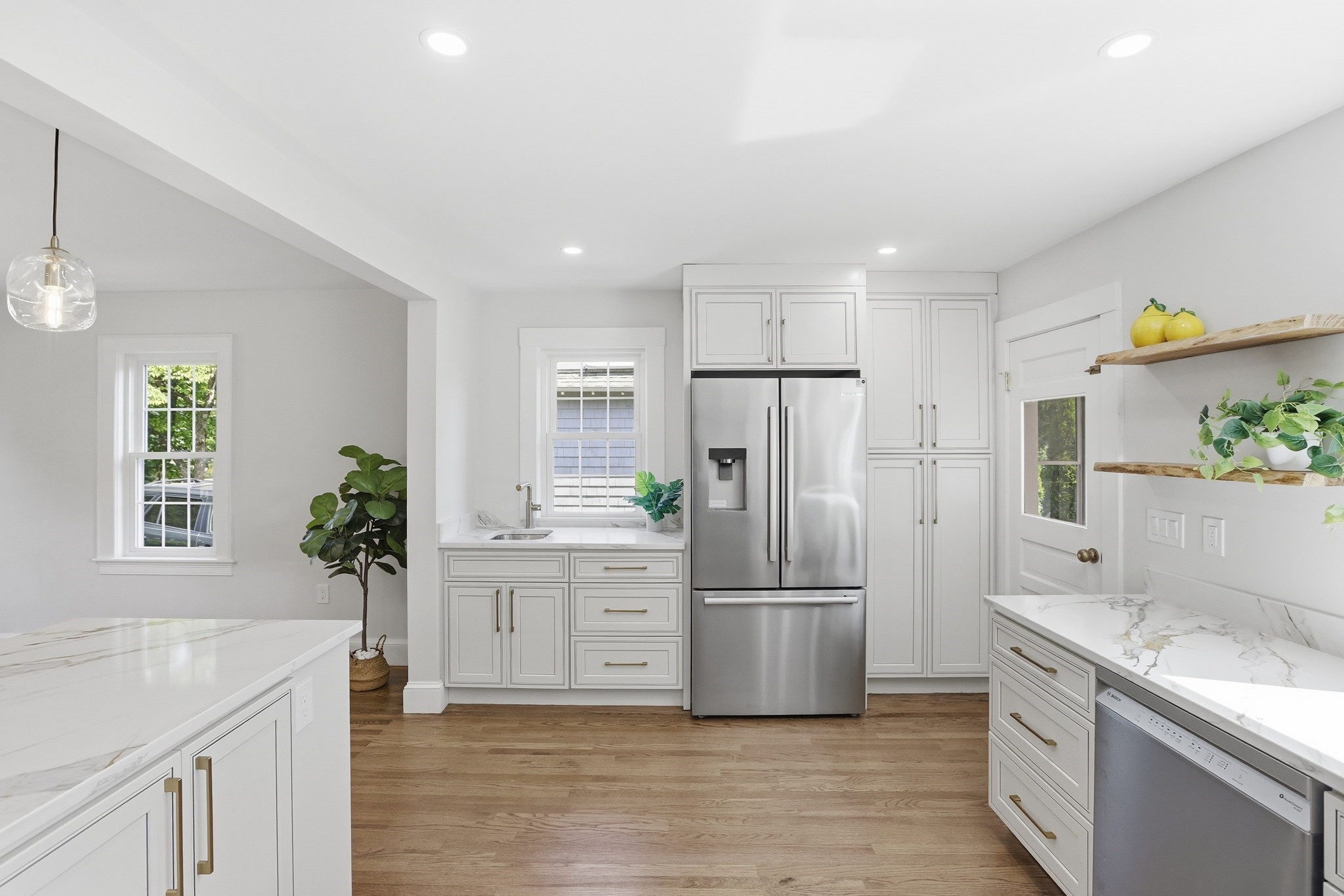 128 Watson Road Belmont, MA 02478 - Photo 4 of 32 Gallery Image 4