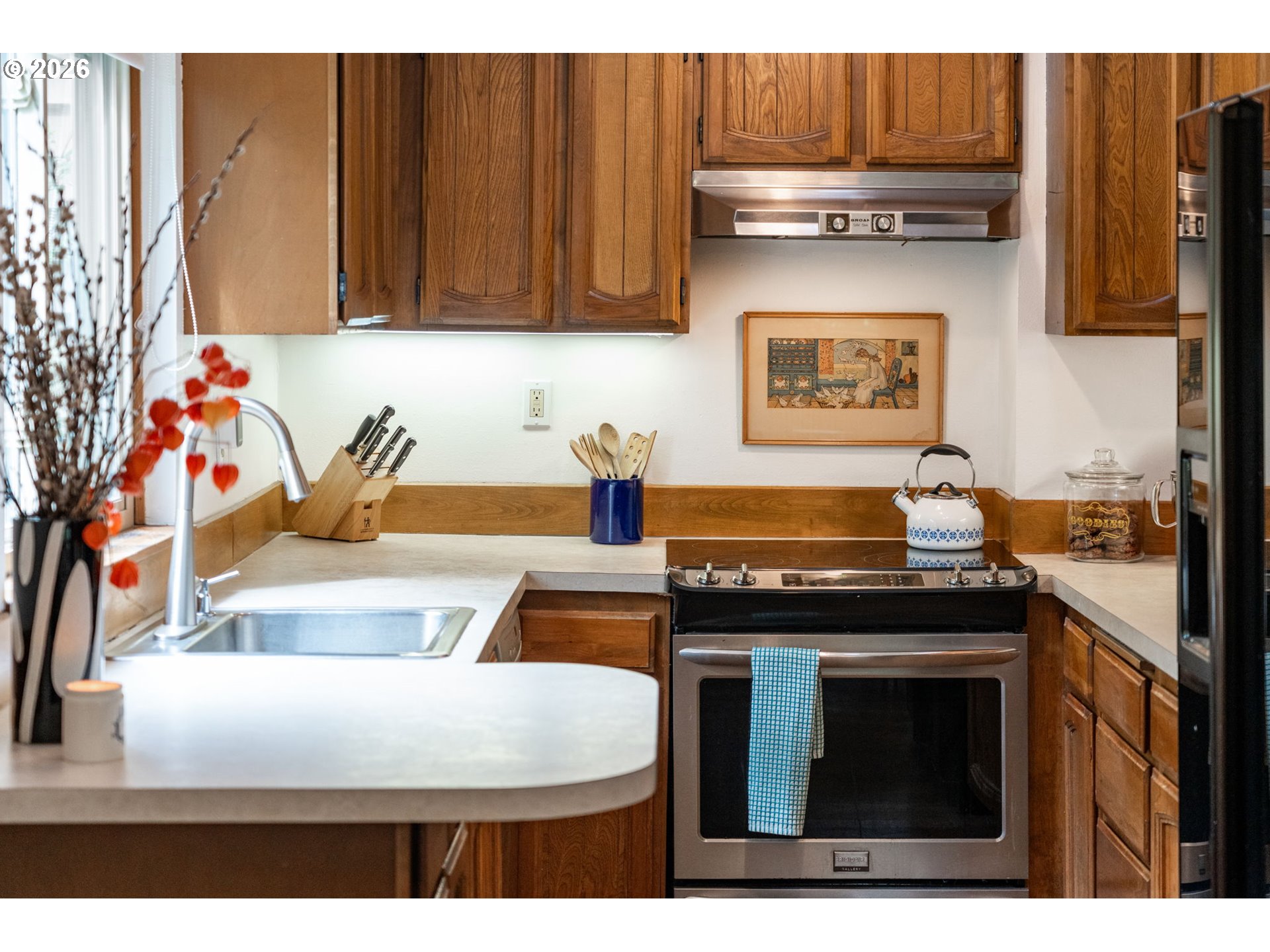 7133 Southwest 7th Avenue Portland, OR 97219 - Photo 12 of 43 Kitchen