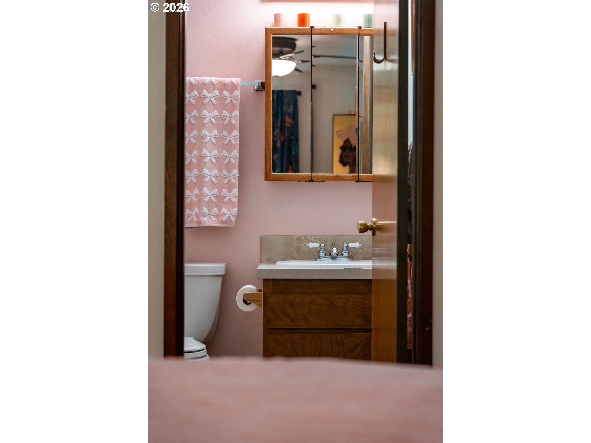 7133 Southwest 7th Avenue Portland, OR 97219 - Photo 18 of 43 Bathroom, Attached