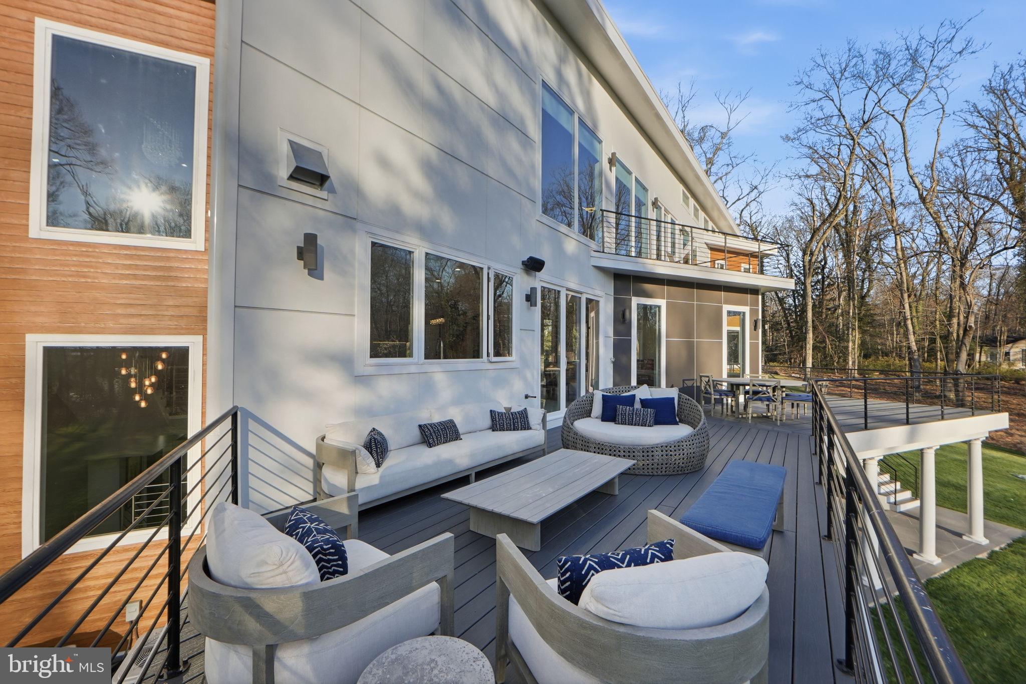 2368 Hunter Mill Road Vienna, VA 22181 - Photo 55 of 74 a building outdoor space with patio furniture