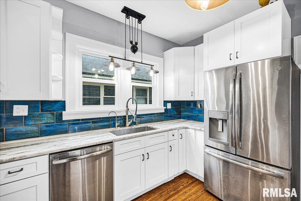 1014 North Summit Boulevard Peoria, IL 61606 - Photo 11 of 49