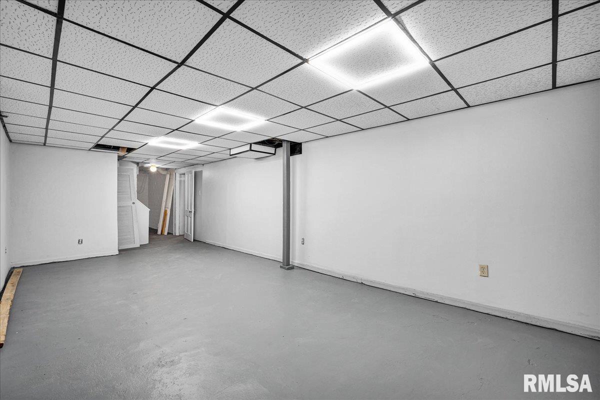 1014 North Summit Boulevard Peoria, IL 61606 - Photo 24 of 49