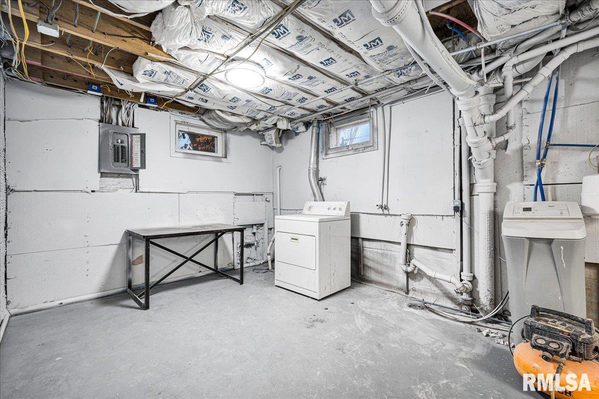 1014 North Summit Boulevard Peoria, IL 61606 - Photo 26 of 49