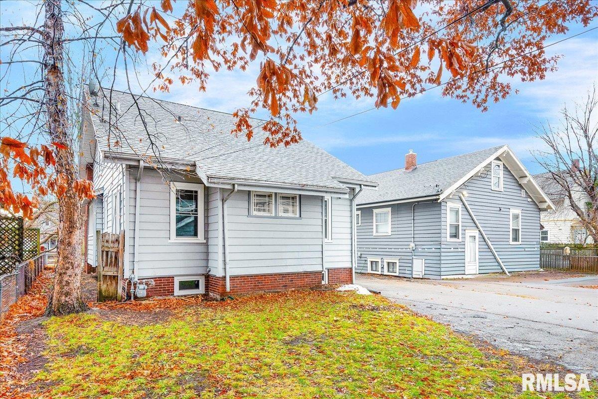 1014 North Summit Boulevard Peoria, IL 61606 - Photo 29 of 49