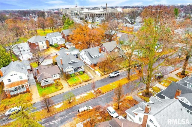 $169,000 | 1014 North Summit Boulevard, Peoria, IL 61606