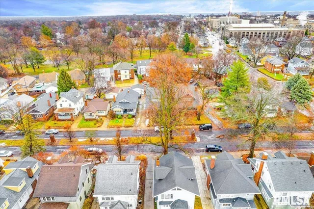 $169,000 | 1014 North Summit Boulevard, Peoria, IL 61606