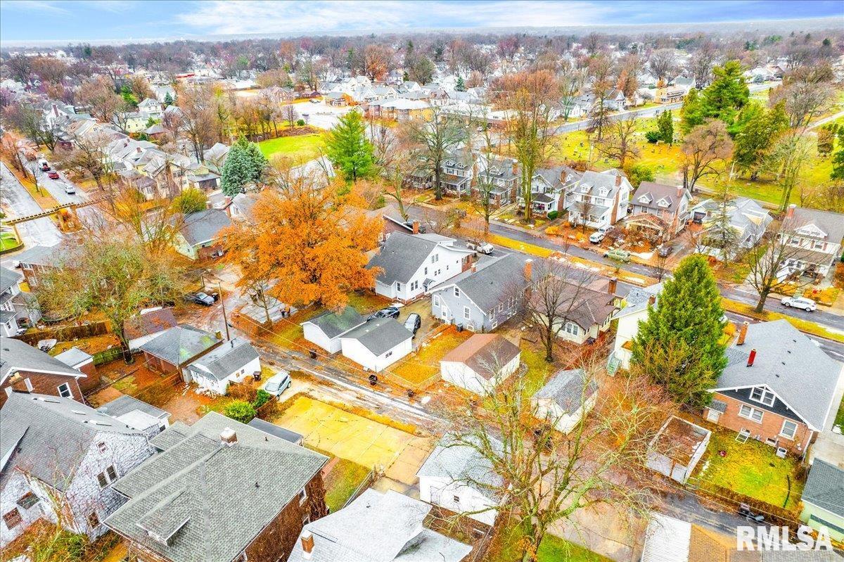 1014 North Summit Boulevard Peoria, IL 61606 - Photo 35 of 49