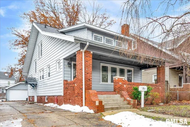 $169,000 | 1014 North Summit Boulevard, Peoria, IL 61606