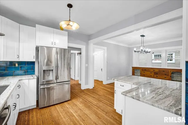 $169,000 | 1014 North Summit Boulevard, Peoria, IL 61606