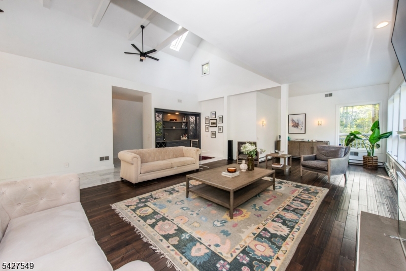 4 Springwood Terrace Kinnelon, NJ 07405 - Photo 5 of 32