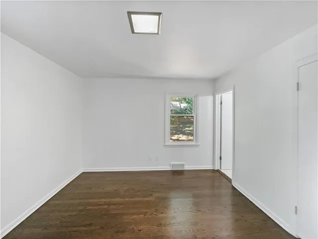 $525,000 | 10332 Cherokee Lane, Leawood, KS 66206