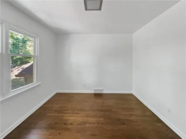 $525,000 | 10332 Cherokee Lane, Leawood, KS 66206