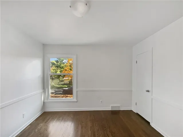 $525,000 | 10332 Cherokee Lane, Leawood, KS 66206