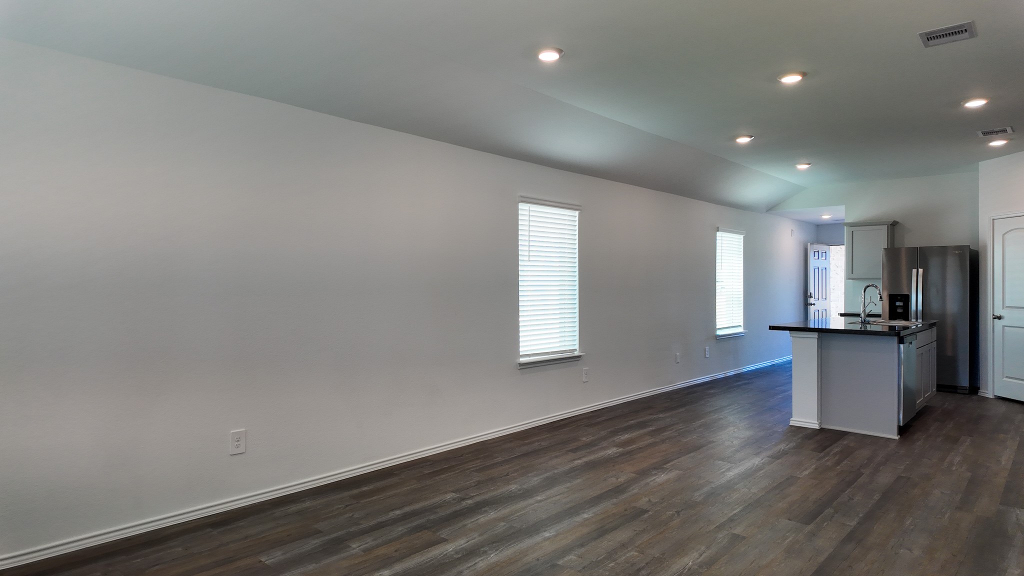 6115 Grove Of Pnes Street Spring, TX 77373 - Photo 7 of 20 Dining area