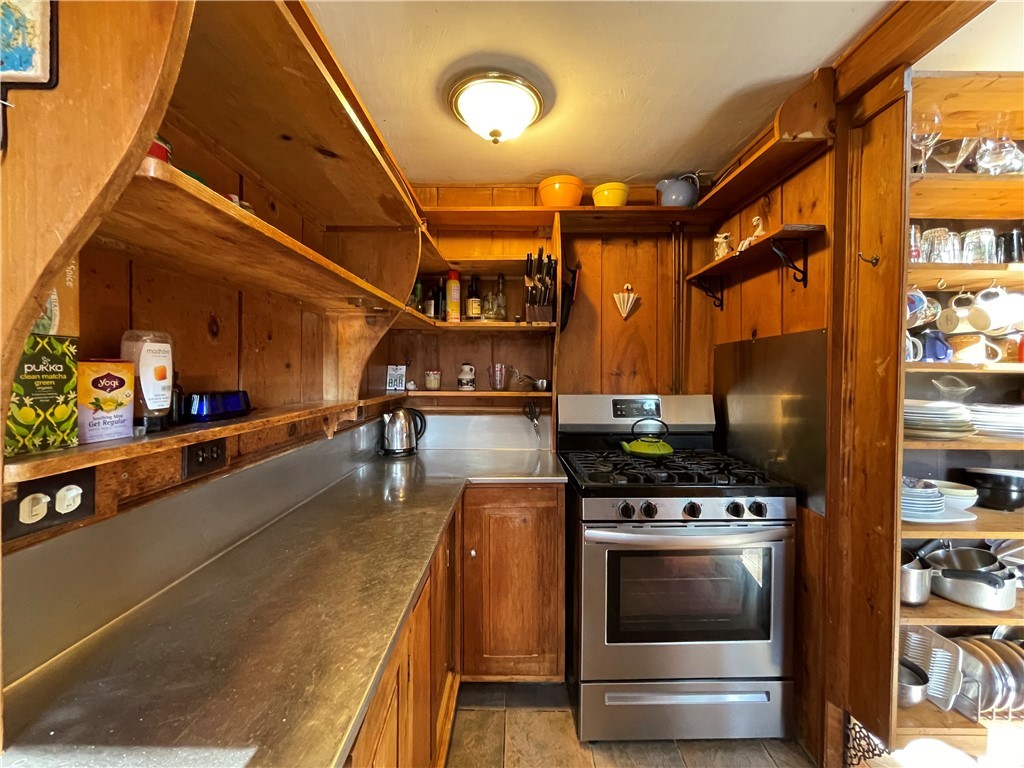 1014 Lower River Road Lincoln, RI 02865 - Photo 23 of 49