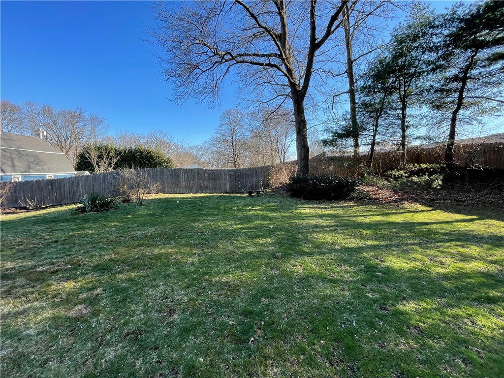 1014 Lower River Road Lincoln, RI 02865 - Photo 8 of 49