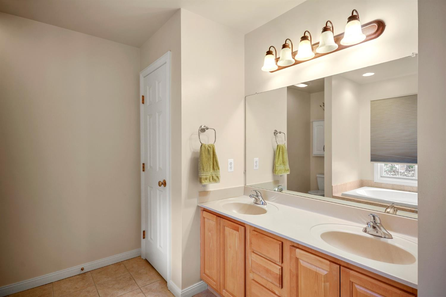 6386 Wilson Road Ann Arbor, MI 48108 - Photo 23 of 33 Photo 23